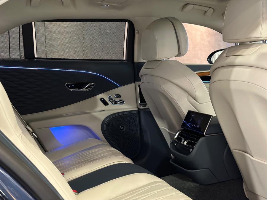 Flying Spur (W12) First Edition - Image 7