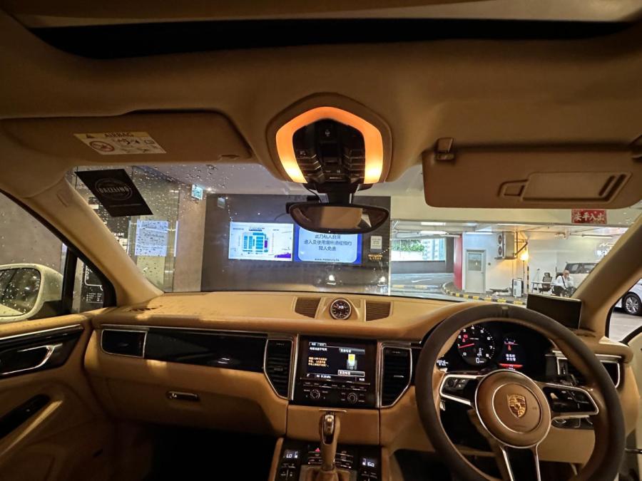 MACAN 2.0T - Image 9
