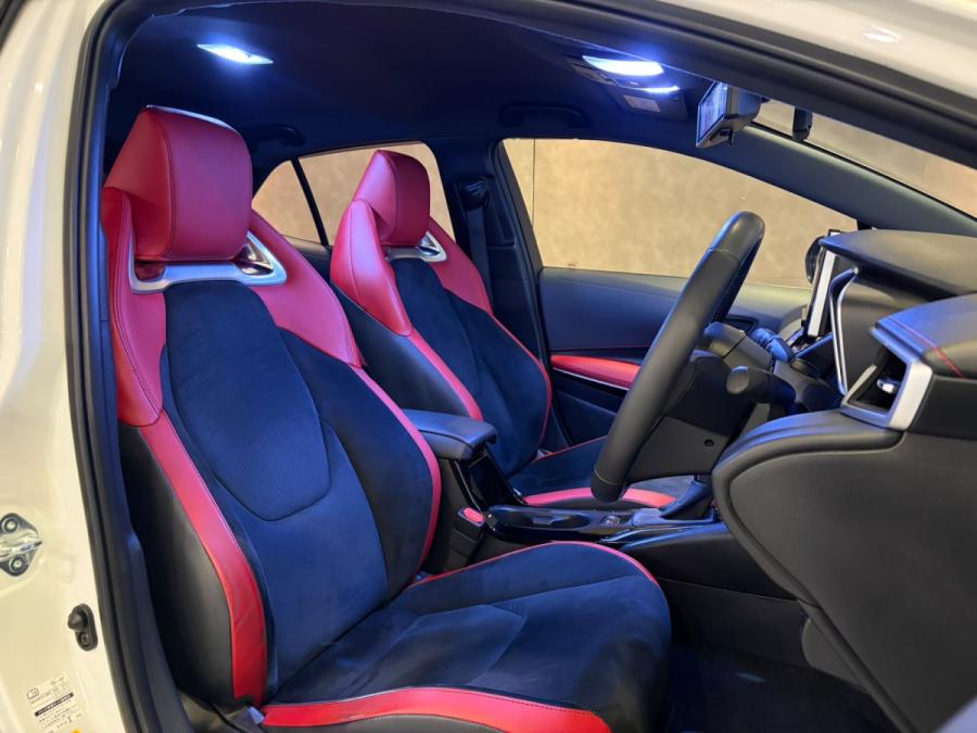 COROLLA SPORT GZ HYBRID - Image 8