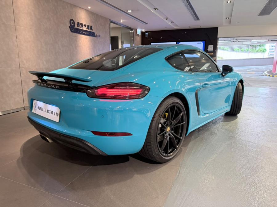 718 Cayman - Image 2