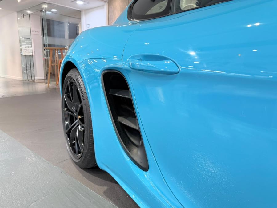 718 Cayman - Image 7