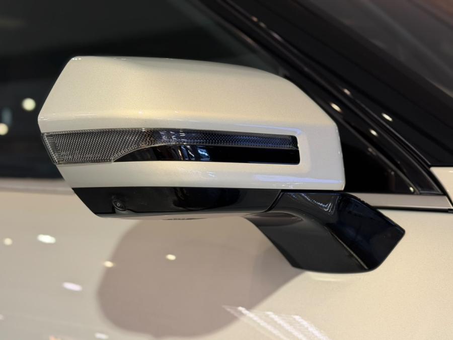 EV9 DELUXE - Image 6