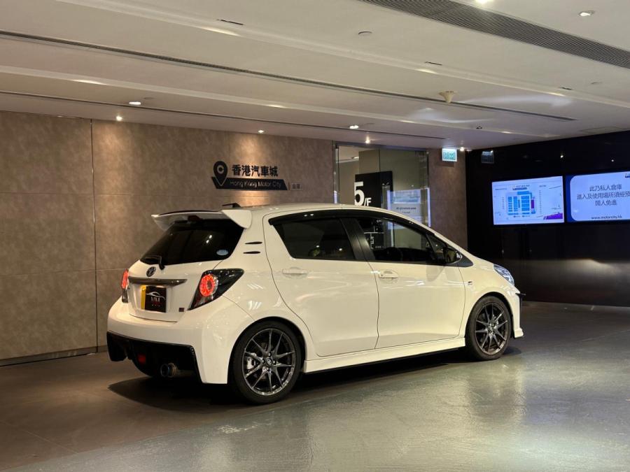 VITZ GR Sport “GR” 1.5L 6速手波 - Image 3