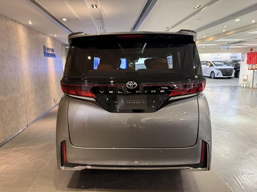 VELLFIRE 2.4 Turbo - Image 4