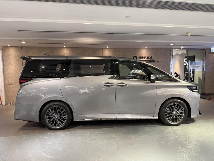 VELLFIRE 2.4 Turbo - Image 2