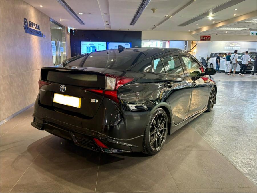 Prius Hybrid - Image 3