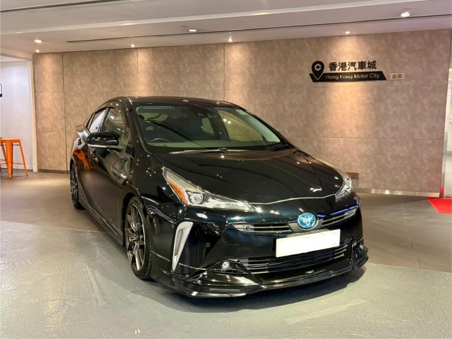 TOYOTA 豐田 Prius Hybrid