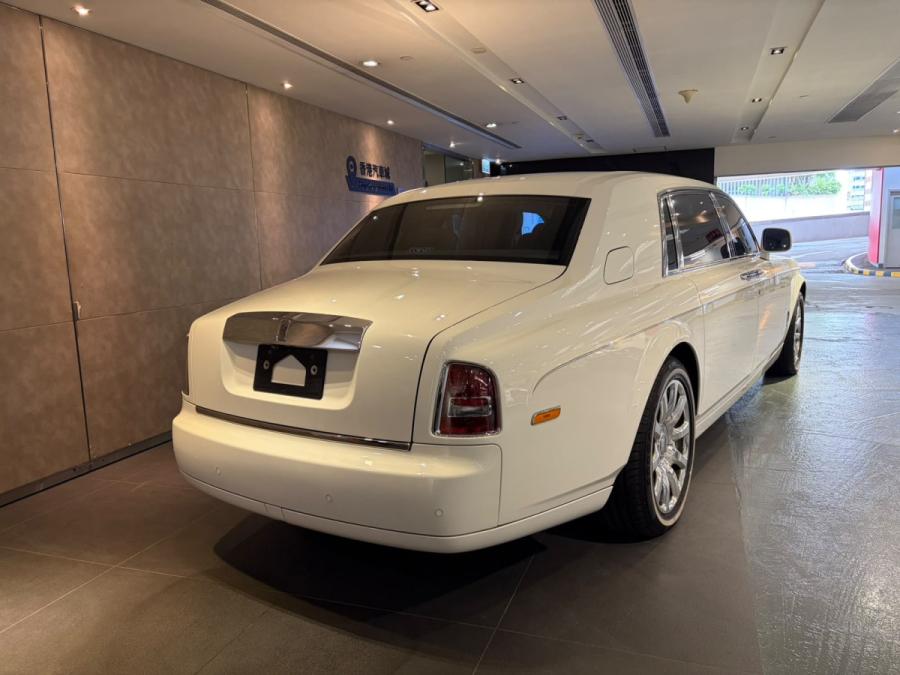 PHANTOM EWB 4 SEATER - Image 2