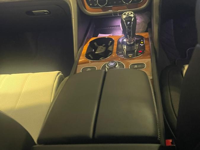 Bentayga - Image 7