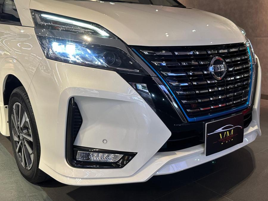 SERENA E-POWER Highway Star VIP - Image 6