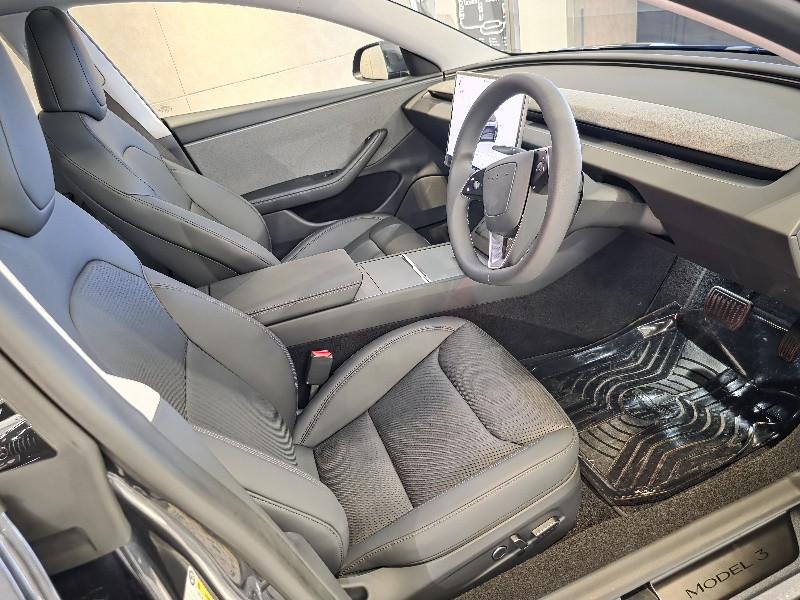 Model 3 RWD - Image 4