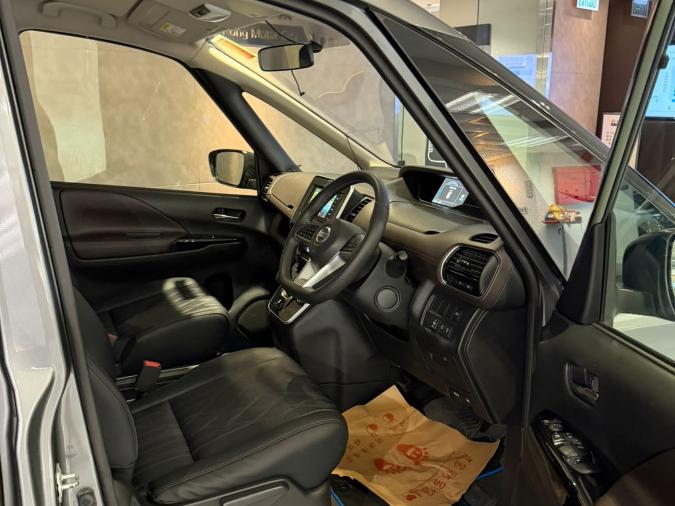 Serena E -Power Highway Star VIP - Image 4