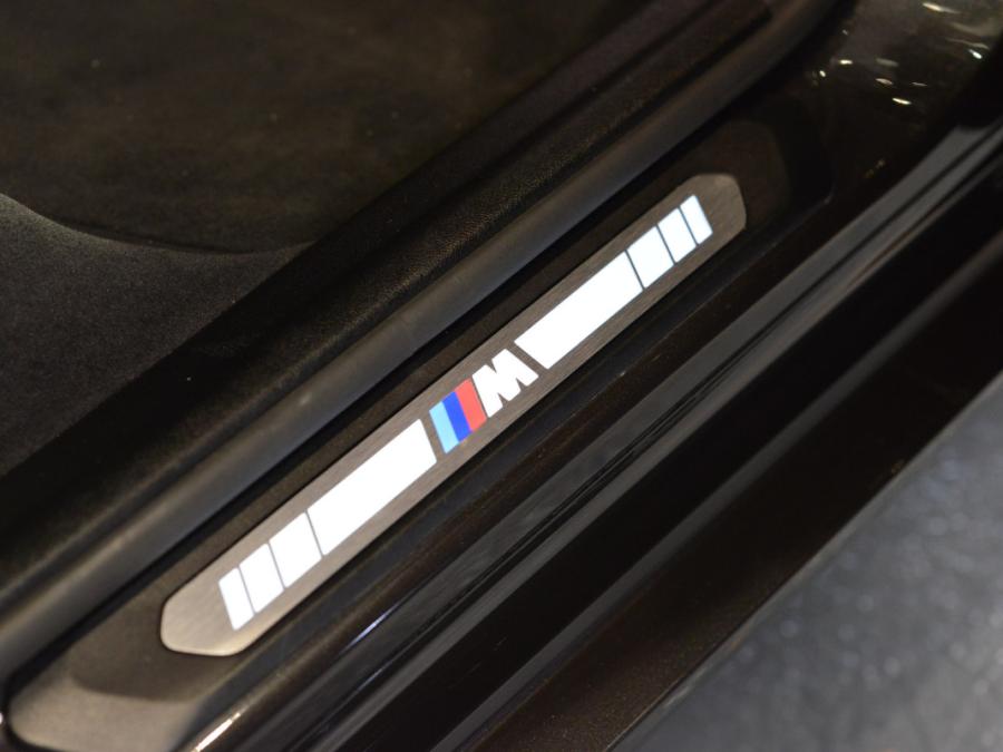 IX3 M SPORT EDITION G08 - Image 13