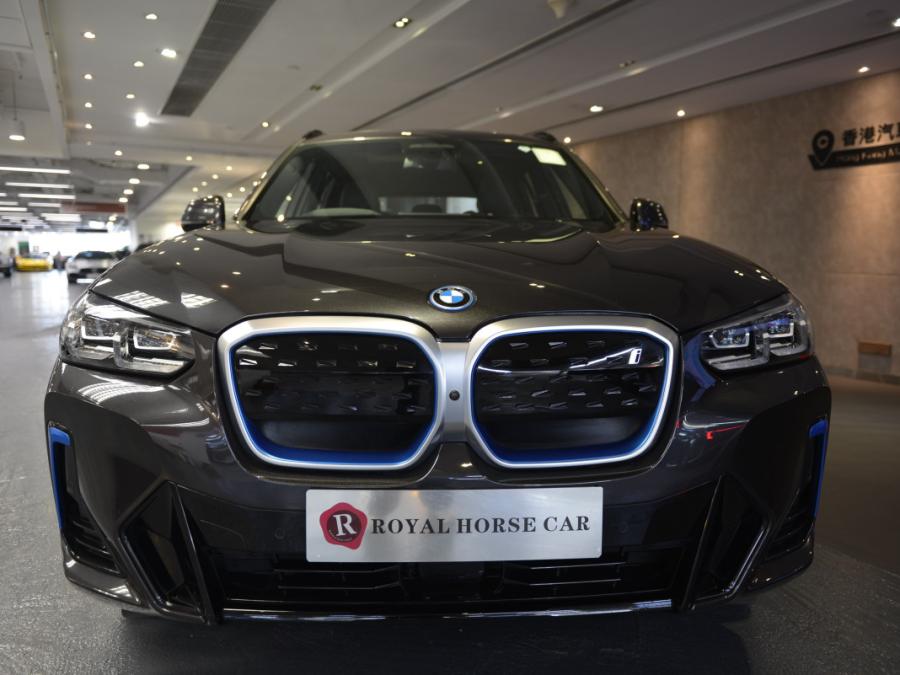IX3 M SPORT EDITION G08 - Image 27
