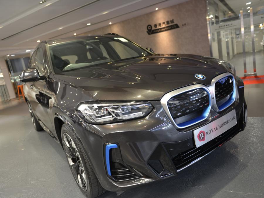 IX3 M SPORT EDITION G08 - Image 26