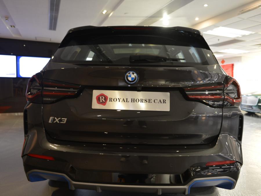 IX3 M SPORT EDITION G08 - Image 28