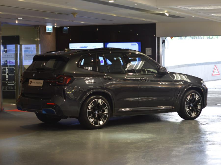 IX3 M SPORT EDITION G08 - Image 5
