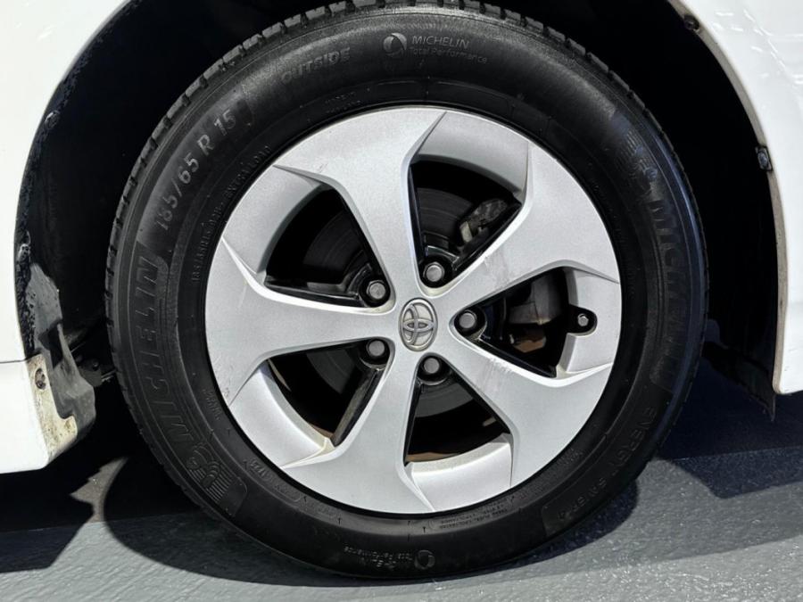 PRIUS HyBrid 1.8 - Image 8