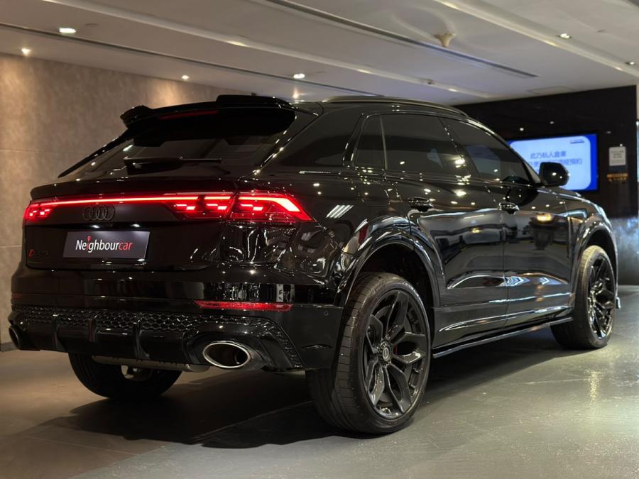 RS Q8 - Image 2