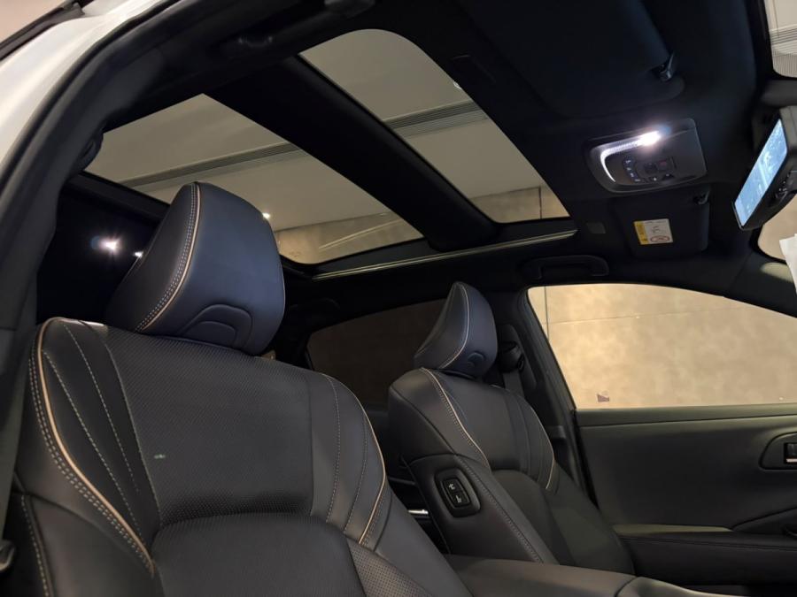 CROWN SPORT Z HEV MODELLISTA - Image 8