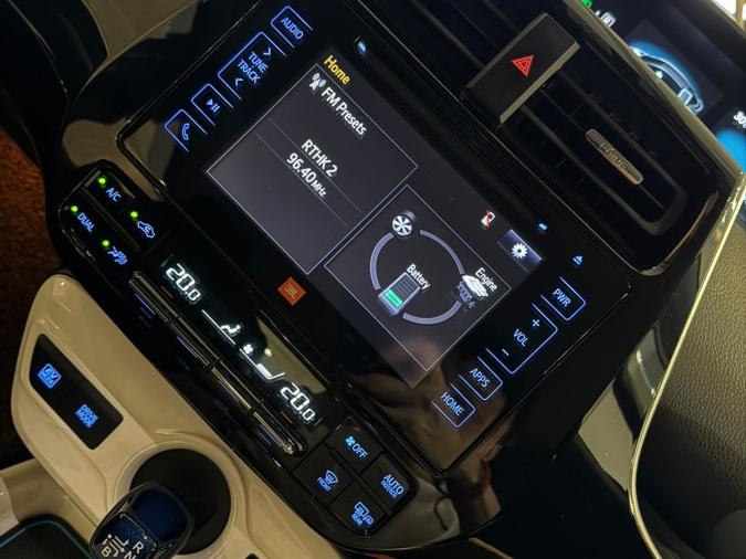 Prius - Image 8