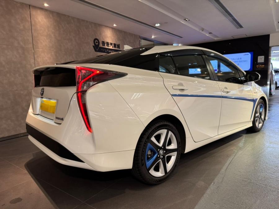 Prius - Image 3