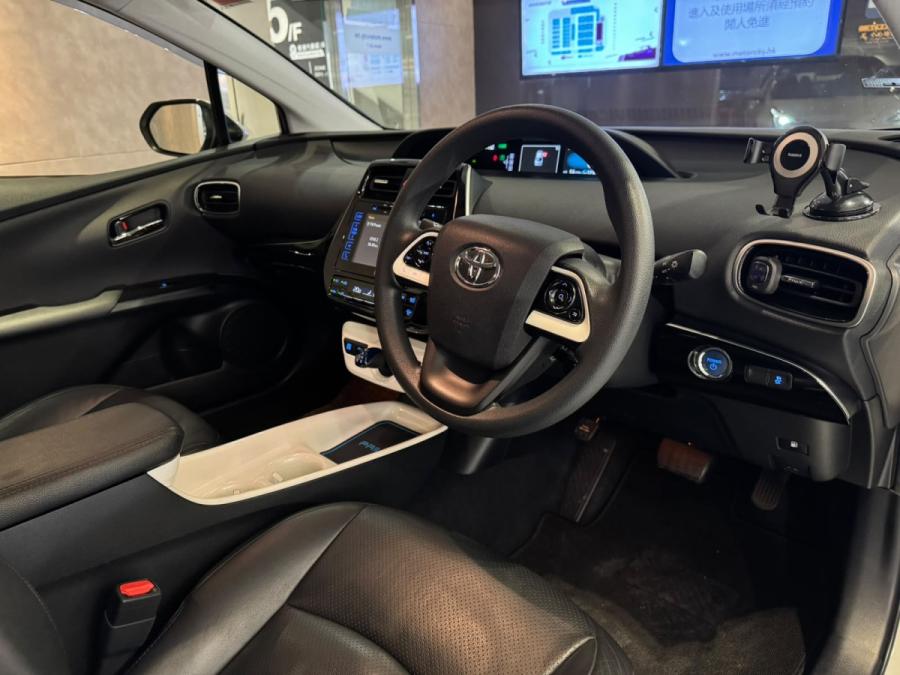 Prius - Image 5