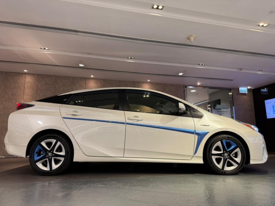 Prius - Image 4