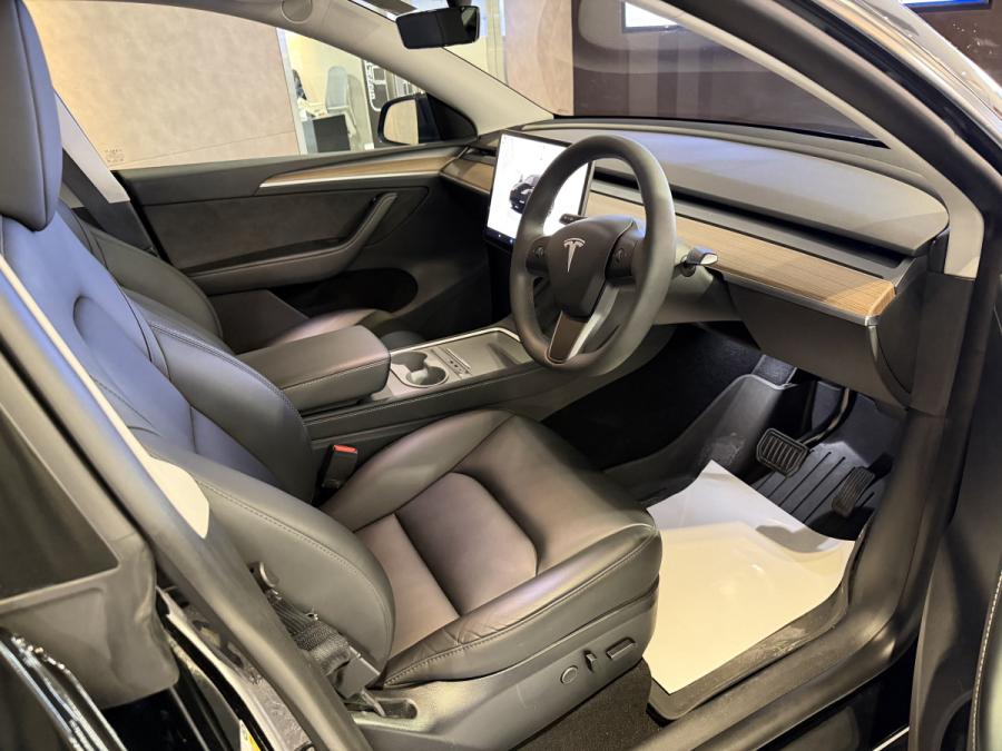 MODEL Y RWD - Image 3