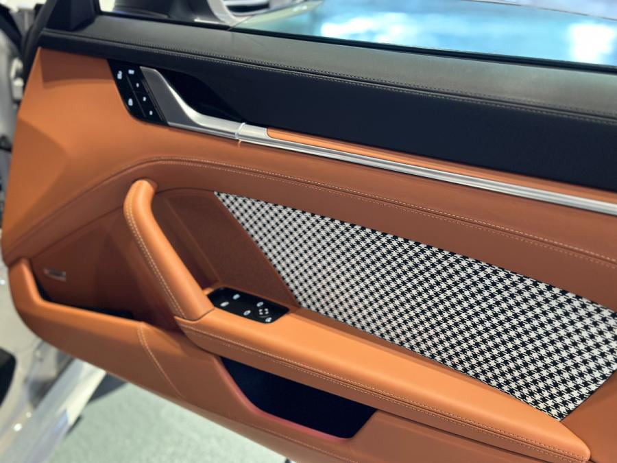 992 Targa 4 Exclusive Manufaktur SPORT CLASSIC PACKAGE - Image 9