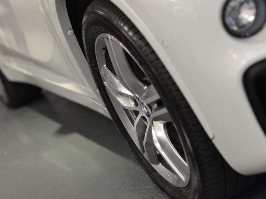 X1 SDRIVE 18IA M SPORT F48 - Image 4