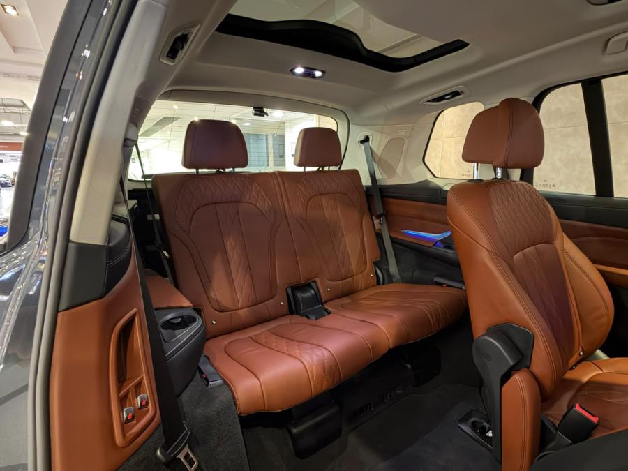 X7 Xdrive 40ia 6-Seater Pure Excellence - Image 10