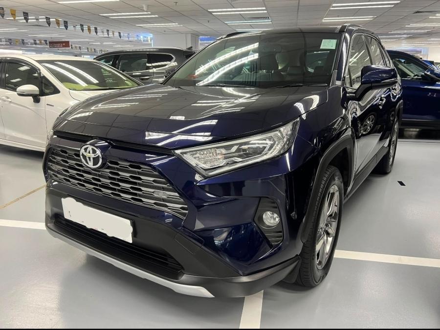 TOYOTA 豐田 RAV4 DELUXE