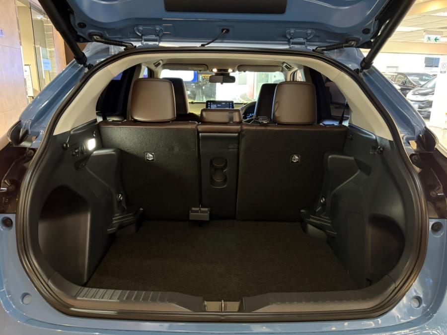 YARIS CROSS Z HYBRID - Image 9