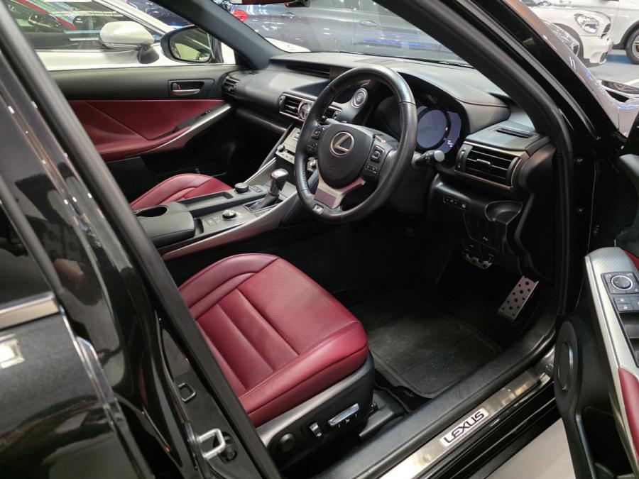 IS200T Facelift F-SPORT - Image 8