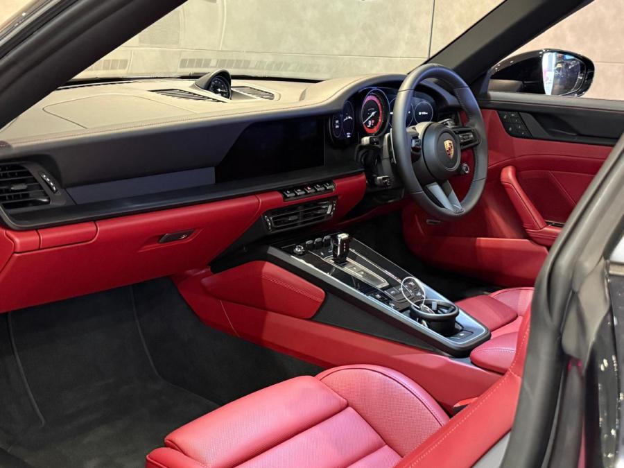 911 Targa 4 GTS 992.1 - Image 4