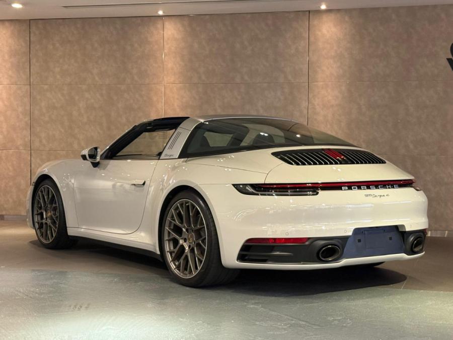 911 Targa 4 992.1 - Image 2