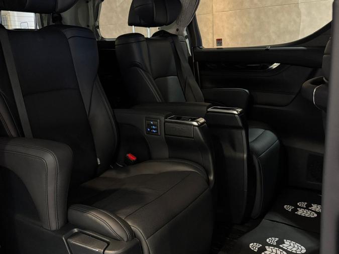 VELLFIRE - Image 5