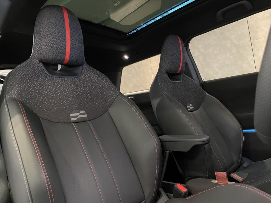 MINI Cooper SE J01 - Image 10
