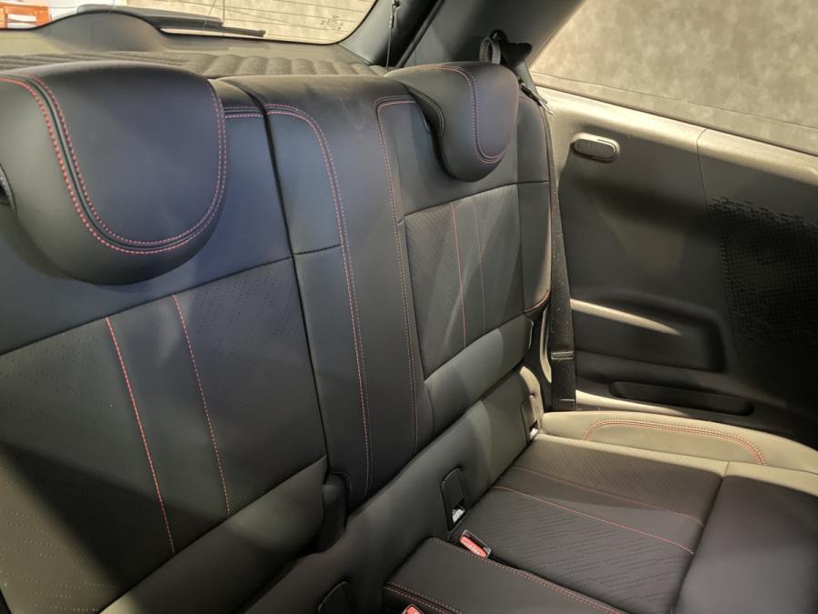 MINI Cooper SE J01 - Image 11