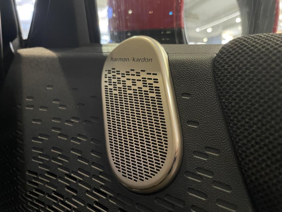 MINI Cooper SE J01 - Image 12