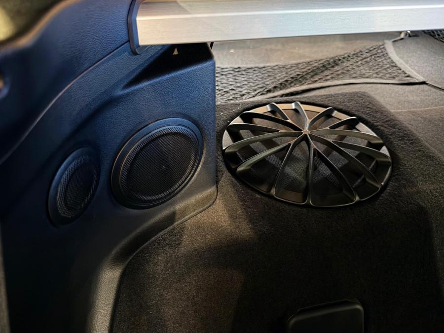 GR SUPRA - Image 11