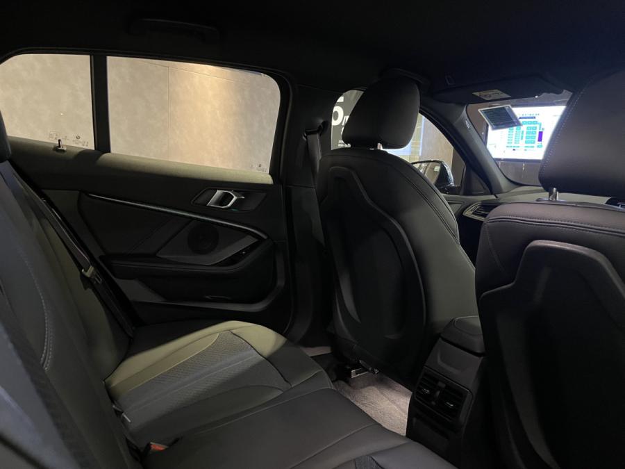 M135i XDRIVE - Image 12