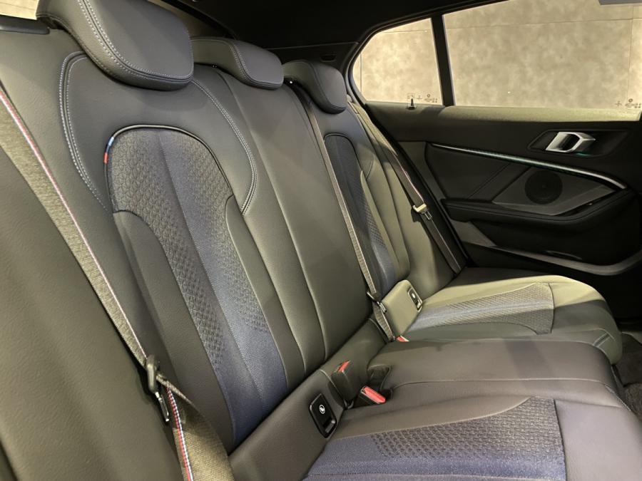 M135i XDRIVE - Image 11