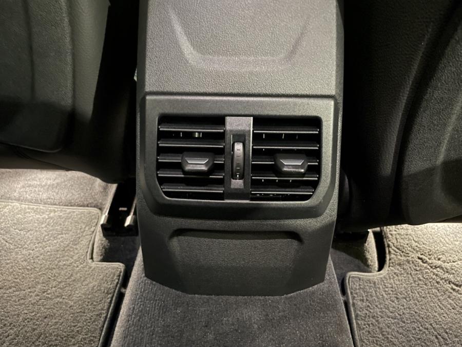 M135i XDRIVE - Image 13