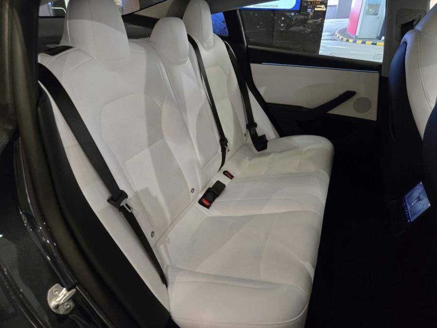 Tesla Model 3 Long Range Dual Motor AWD - Image 4