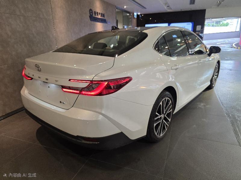 Camry HEV - Image 2