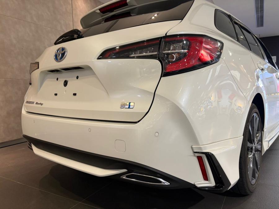 COROLLA TOURING HYBRID WXB MODELLISTA - Image 10