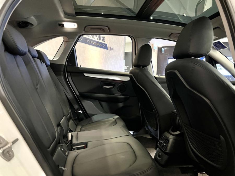 220IA ACTIVE TOURER - Image 12