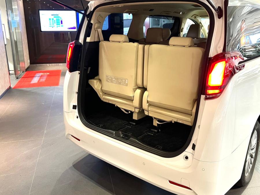Alphard 2.5 Hybrid - Image 15